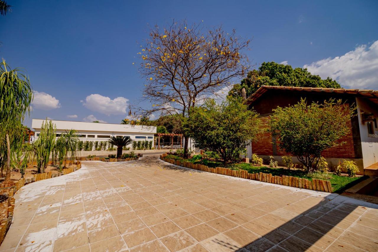 Diroma Resort Com Um Dia No Acqua Park Caldas Novas Exterior foto